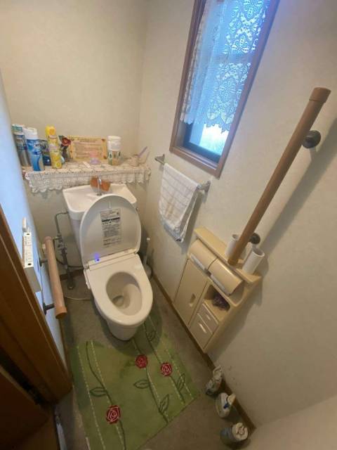 北欧の森をモチーフにした利便性も高いトイレ施工後イメージ１