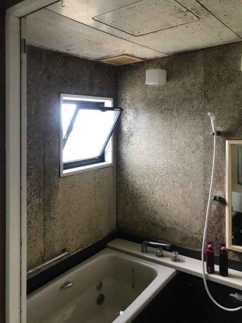 清掃性を高めた美しいタルシアンベージュの浴室施工後イメージ１