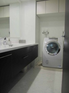 間口1800mmに対応できる洗面化粧台　ラルージュ　大阪市都島区