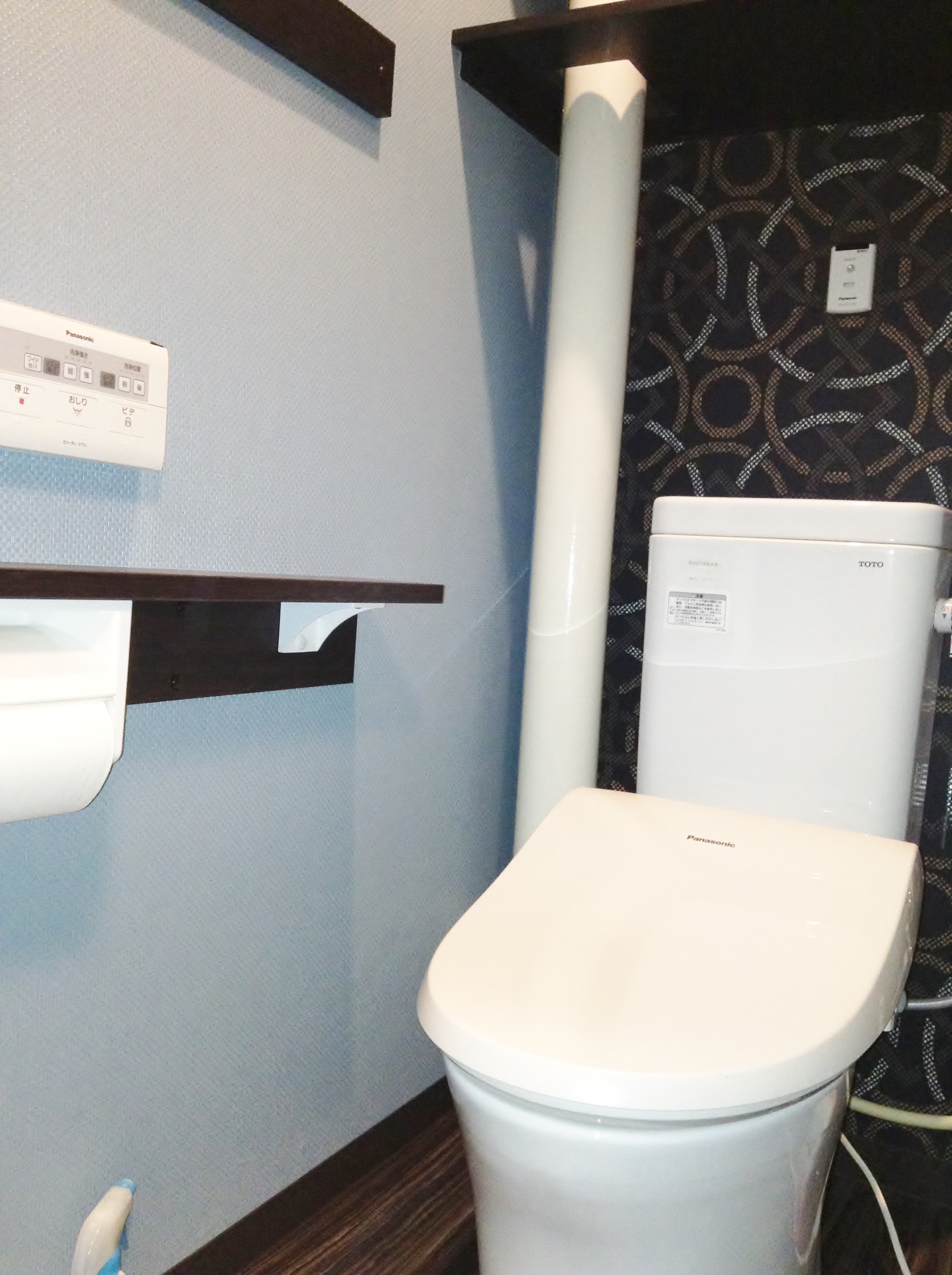 トイレのアクセントクロス 14年2月01日 水廻りリフォーム専門店 みずらぼ スタッフブログ